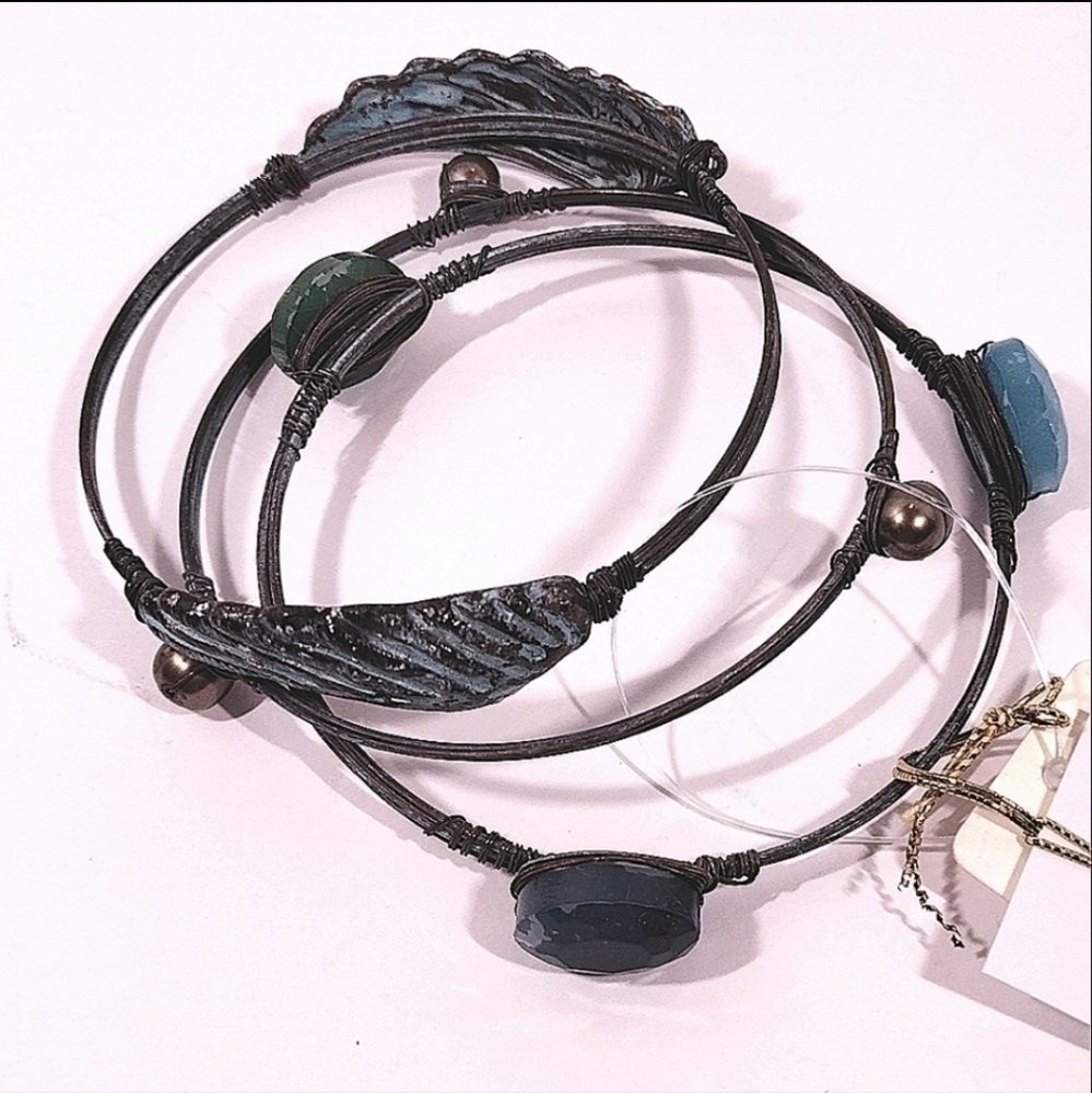 Angel Wing & Stone 3 Piece Pantene Bangle Set NWT
